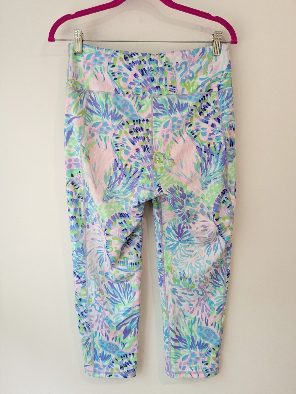 Lilly Pulitzer Weekender High Rise Leggings Shell Of A Party - Picture 5 of 8
